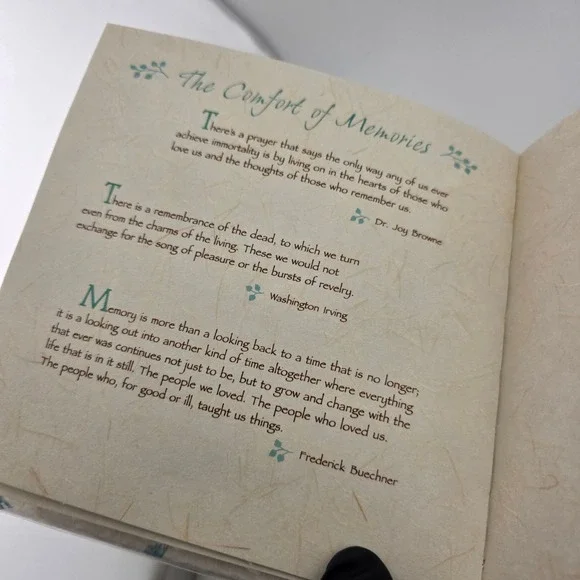 Words of Comfort Book Blue Mountain‎ Arts Collection 2002 Vintage Hardcover - Picture 8 of 13